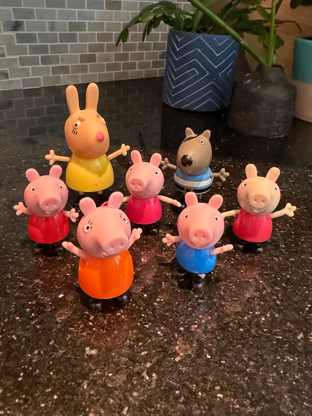 Lot of 7 Peppa Pig Figurines